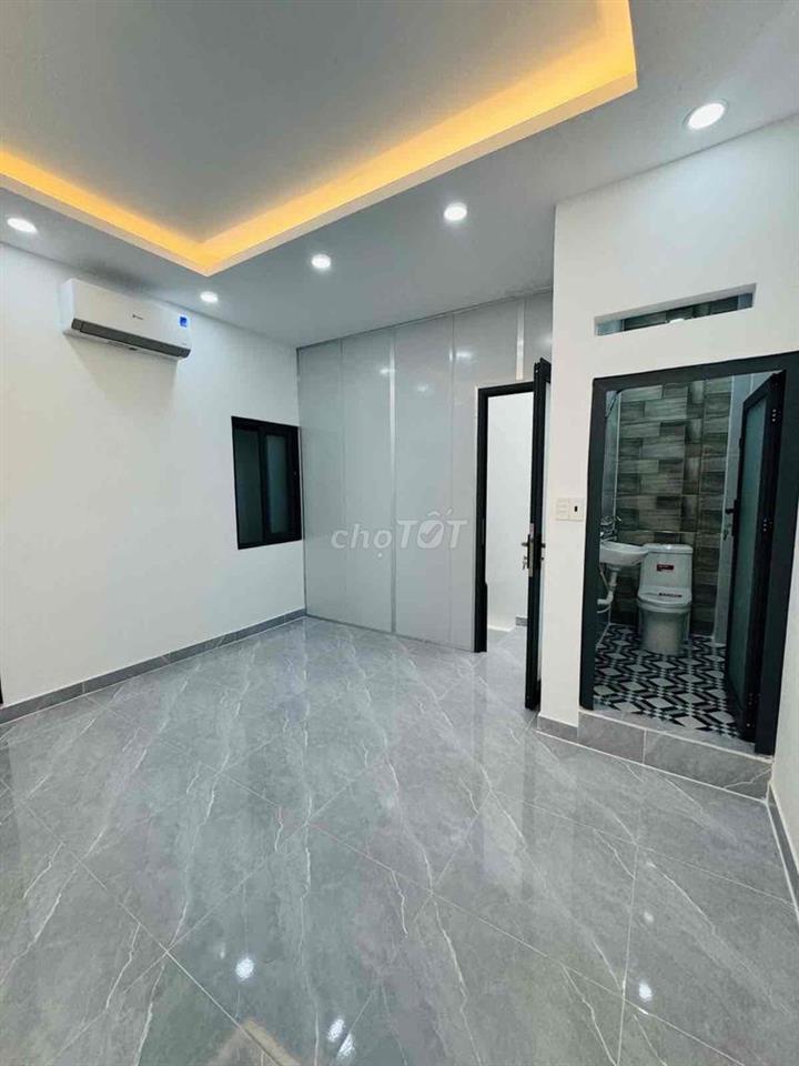 Nhà Mới Đẹp nhỏ nhỏ xinh xinh thích hợp 2 vk ck trẻ ra riêng.