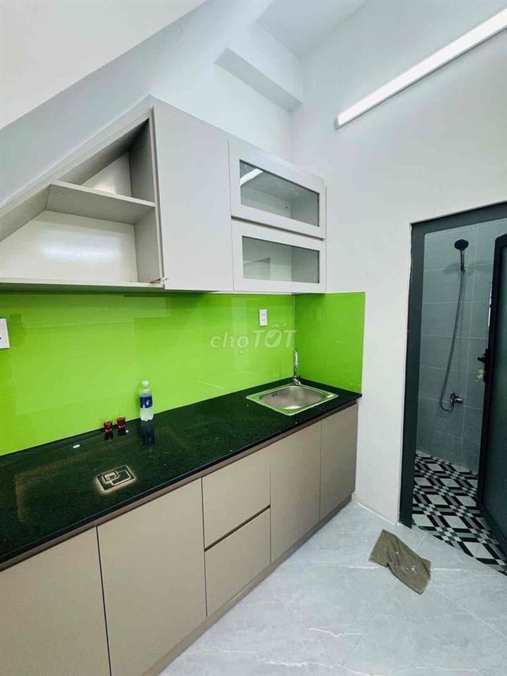 Nhà Mới Đẹp nhỏ nhỏ xinh xinh thích hợp 2 vk ck trẻ ra riêng.