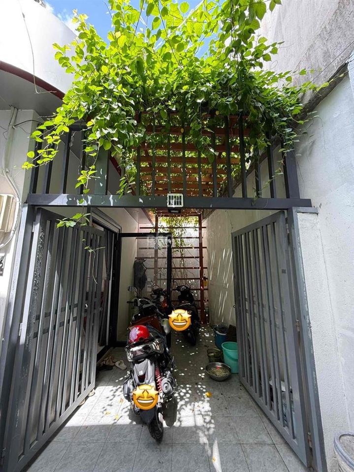 Nhà chính chủ  – Gần trường, chợ, tiện an cư