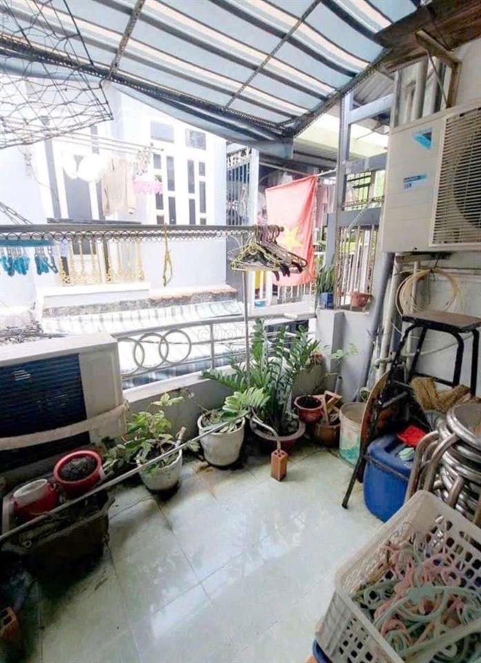 Nhà Bình Tân Kế Bên Tân Phú - 25m2 - 2 Tầng - Hẻm 3m - Nhỉnh Nhẹ 2Ty