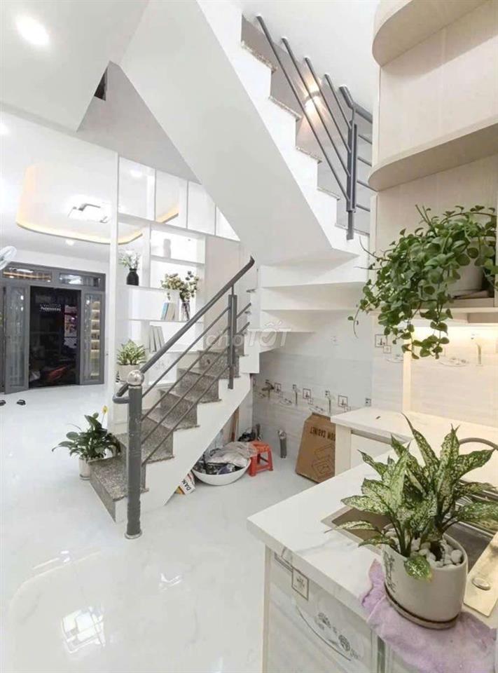 Hẻm Xe Hơi Thông- 2 Tầng- 31m2 - Bình Trị Đông - Bình Tân -Nhỉn 3Ty TL