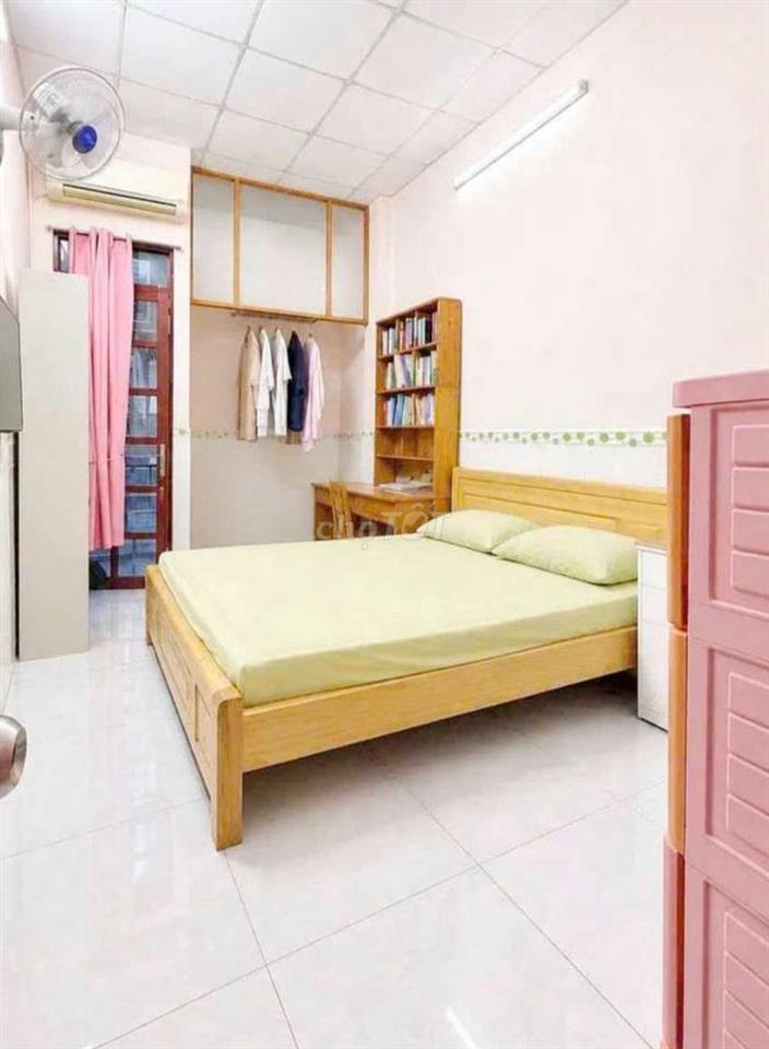 Nhà Đẹp Bình Tân- Hẻm 4m - 2 Tầng - 33m2-Ngã Tư Bốn Xã - Gia 3Ty X TL