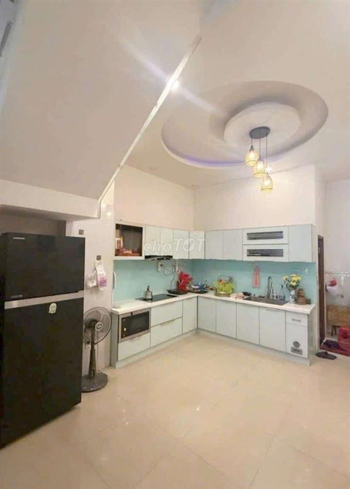 Nhà Bình Tân Dọn Vào Ở Ngay - 4 Tầng -50m2 -5Pn - Hẻm Xe Hơi - 5Tỷ Xíu