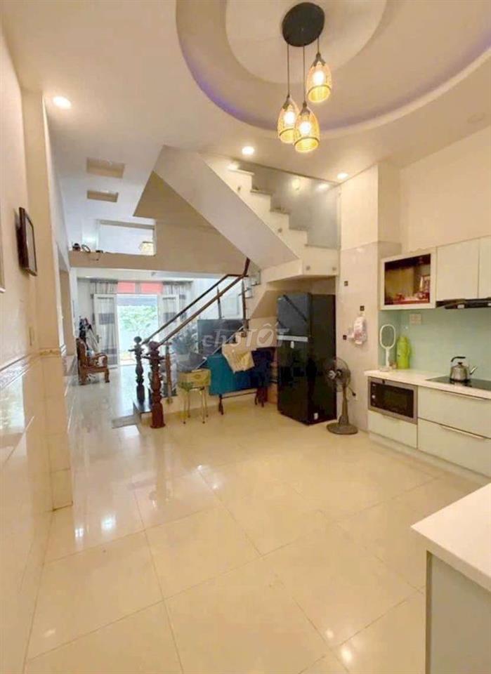 Nhà Bình Tân Dọn Vào Ở Ngay - 4 Tầng -50m2 -5Pn - Hẻm Xe Hơi - 5Tỷ Xíu