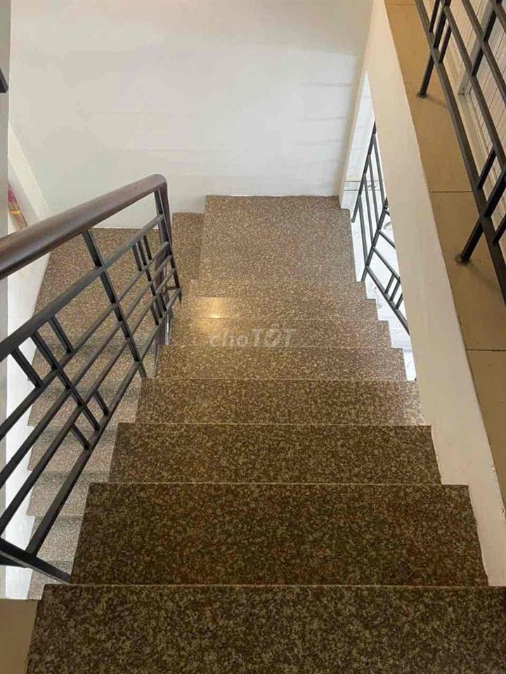 cần bán nhà quận Bình Tân