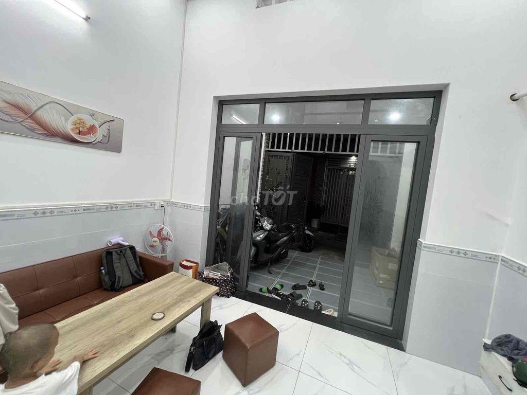 NHÀ HẺM XE HƠI THÔNG - 2 BƯỚC RA TÂN KỲ TÂN QUÝ - SÁT BÊN CHỢ GÒ XOÀI