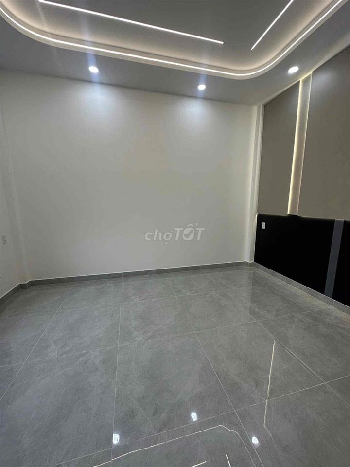 GIẢM GIÁ SỐC! NHÀ MTKD LÔ GÓC - NGAY CHỢ KD ĐỈNH- SÁT BÊN AEON TÂN PHU