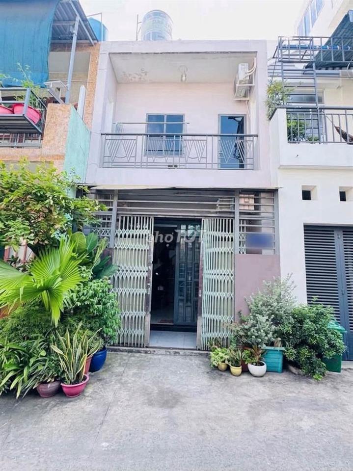 Bán nhà Lô Tư Bình Tân 40m2 hẻm 6m thông 2 tầng