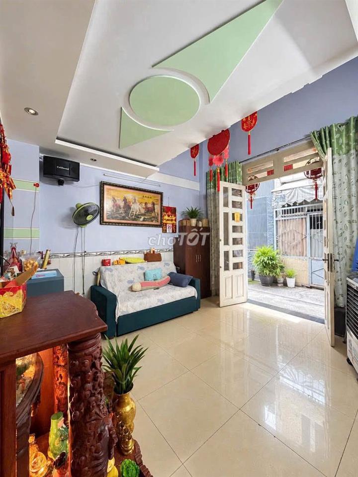 Bán nhà 3 tầng Lê Văn Quới Bình Tân, 34m2, nở hậu