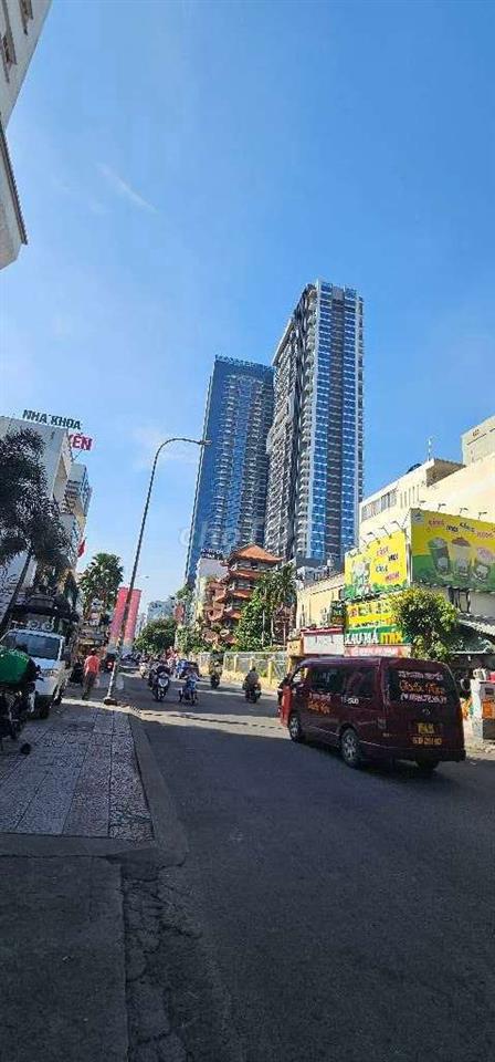 BÁN NHÀ NGUYỄN TRÃI Q1 SÁT CHỢ BẾN THÀNH , HẺM XE HƠI 6M , 4 × 16 
