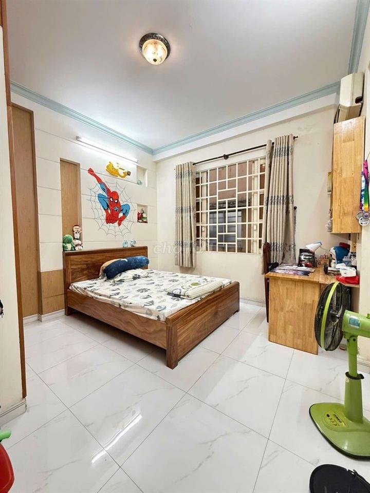 BÁN NHÀ 4 TẦNG MẶT TIÊN KHU TÊN LỬA NGAY ĐS 7 GẦN CÔNG VIÊN PHÚ LÂM Q6
