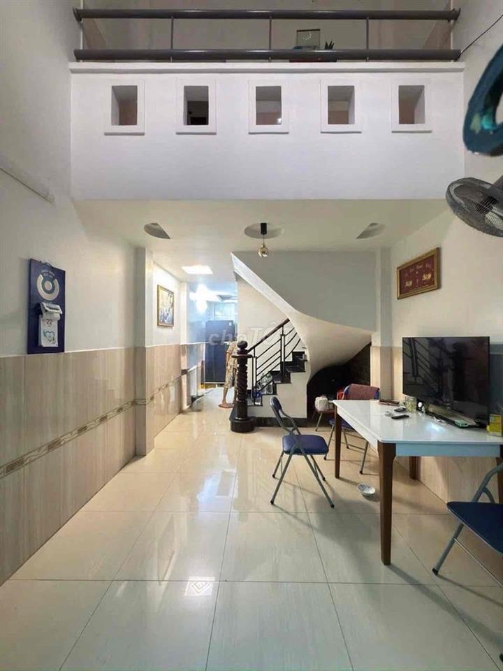 🏡 NHÀ TRỆT LỬNG 2 LẦU – HẺM XE HƠI ĐỔ CỬA – GẦN CHỢ PHÚ LÂM – SỔ ĐẸP