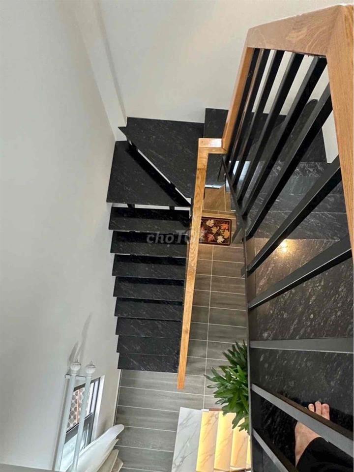 BÁN NHÀ QUẬN 6 GẦN BÀ HOM – NHÀ ĐẸP NỞ HẬU 8.2M – TẶNG FULL NỘI THẤT –