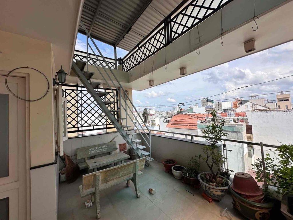 Chủ nhiệt bán, chẵn 8 tỷ, nhà 5 tầng, 5PN,5WC ngang đến 5,2m gần AEON