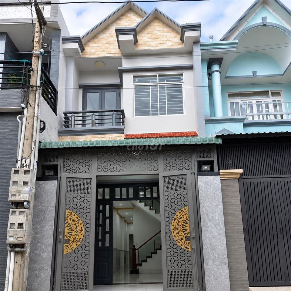 Nhà hẻm oto, pháp lý rõ, sang tên nhanh cho khách mua ở thật