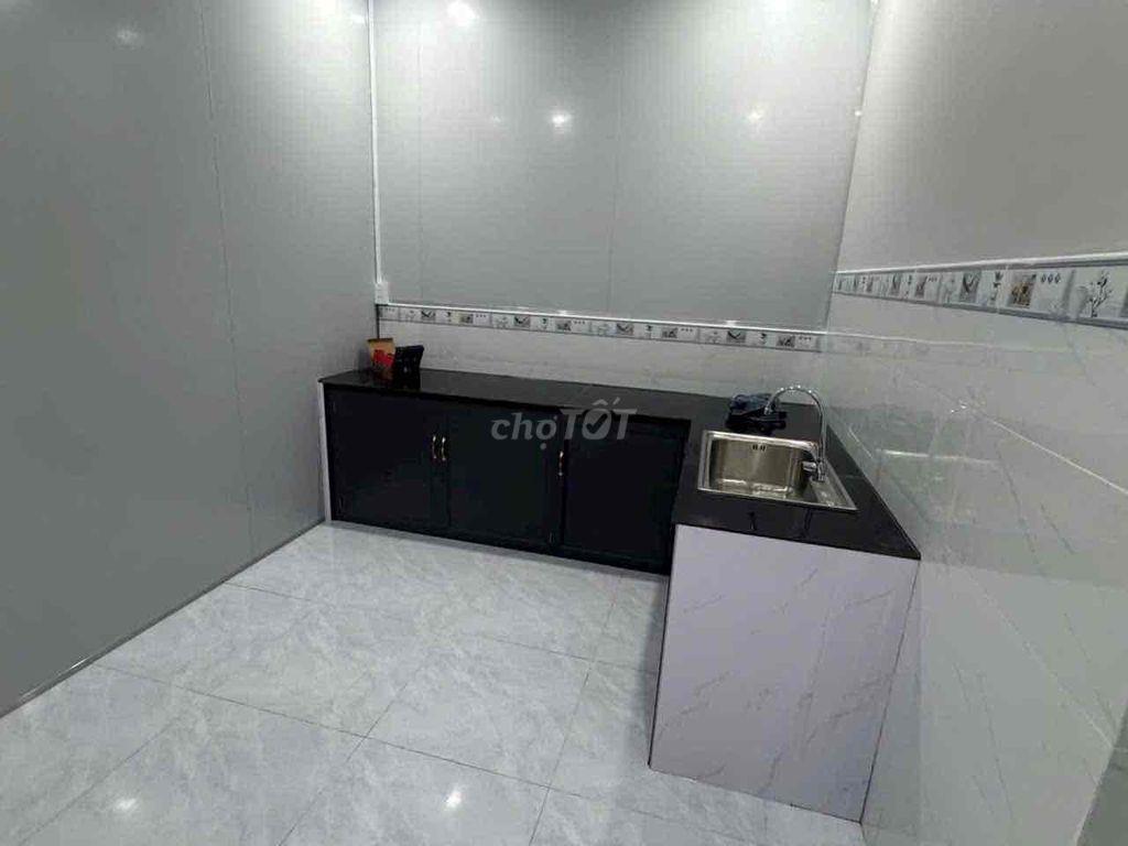 NHÀ CẤP 4 mt nhựa 8m bình tân