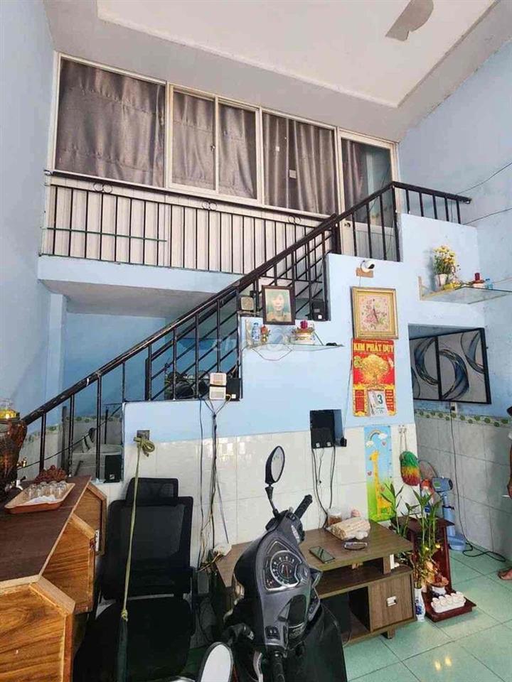 hơn 2 tỷ thôi a chị - nhà sổ hồng riêng - hoàn công -hẻm xe tải-