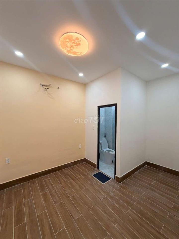 Bán Nhà 65m2 Cạnh AEON TP đường 26/3 
