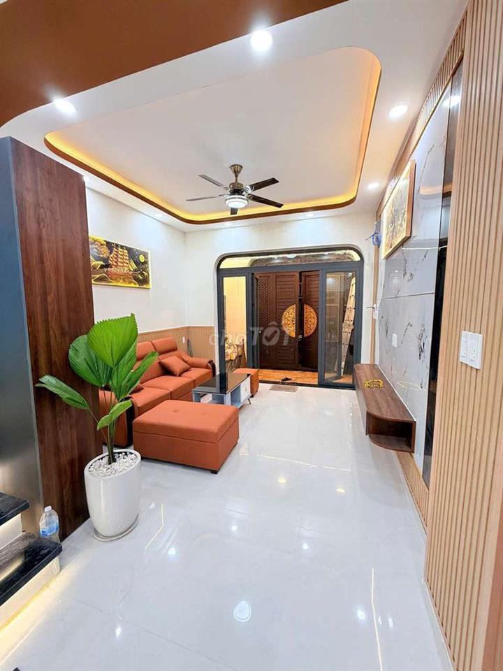 Bán Nhà 65m2 Gần Gò Dầu sát AEON Tân Phú chỉ 500m 