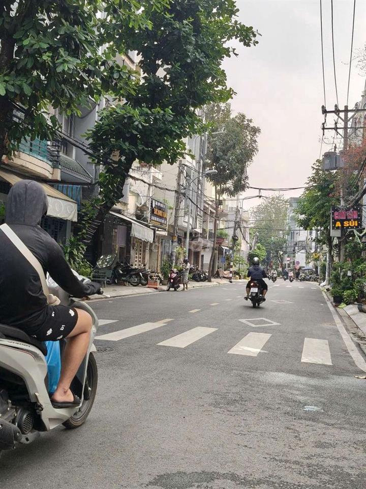 MT Nguyễn Hậu 4x16 đúc 2 lầu 4pn4wc 