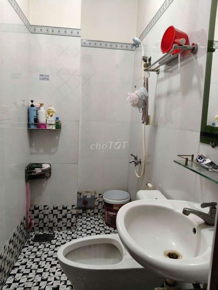 MT Nguyễn Hậu 4x16 đúc 2 lầu 4pn4wc 