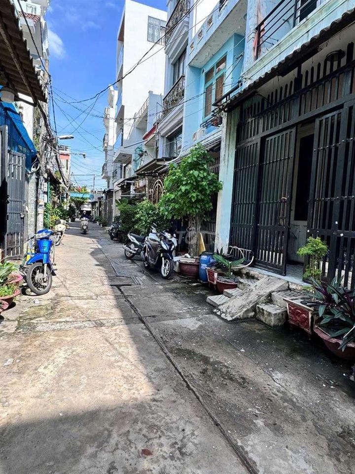 Cho Thuê 3.5x13 đúc 2lầu Khu Bàu Cát p12 Tân Bình 