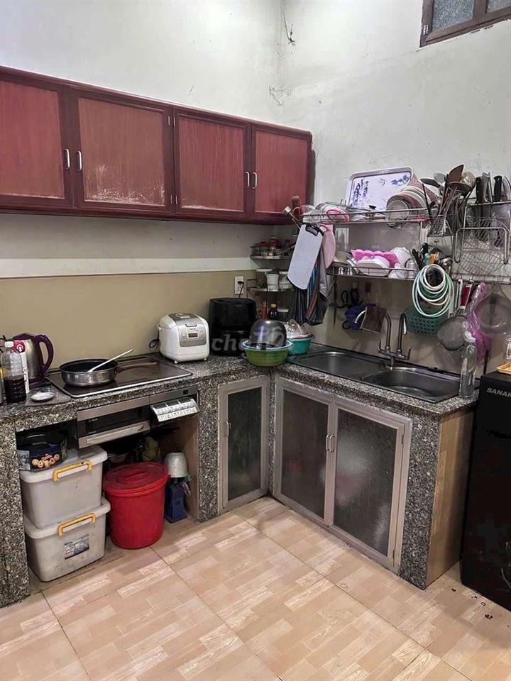 Bán Nhà 4.5x14 gần Gò Dầu 3pn2wc Đúc 1 lầu . cách AEON TP 500m
