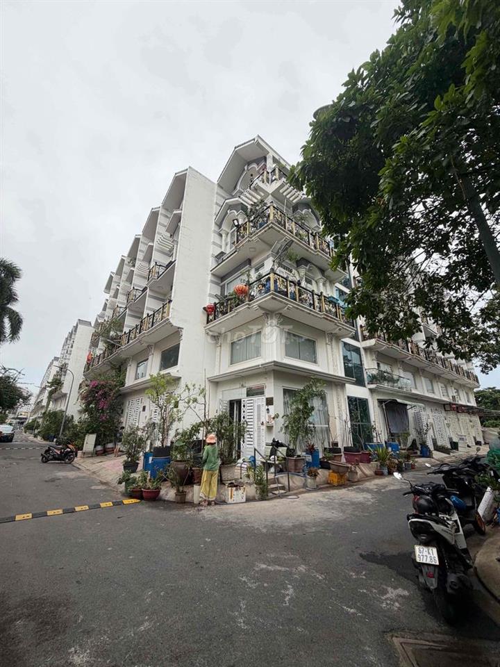 Bán Nhà Phố An Dương Vương, 4 Tấm Rưỡi, Khu An Ninh 24/7