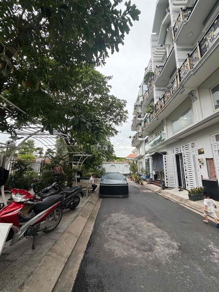 Bán Nhà Phố An Dương Vương, 4 Tấm Rưỡi, Khu An Ninh 24/7