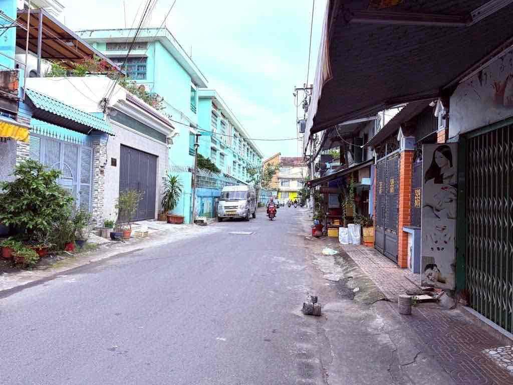 Bán 2 Lô Đất MT Phùng Tá Chu, DT 4x16 Full Thổ / Ngay Trường Học