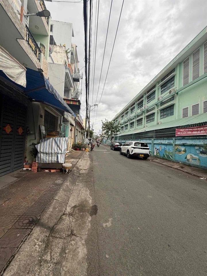 Bán 2 Lô Đất MT Phùng Tá Chu, DT 4x16 Full Thổ / Ngay Trường Học