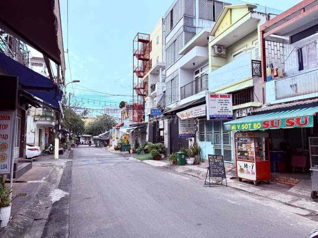 Bán 2 Lô Đất MT Phùng Tá Chu, DT 4x16 Full Thổ / Ngay Trường Học