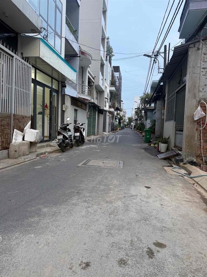 HIẾM. 4 TỶ HƠN. 4.5X15M. 2 TẦNG. HẺM XE HƠI. HƯƠNG LỘ 2. LÊ VĂN QUỚI.