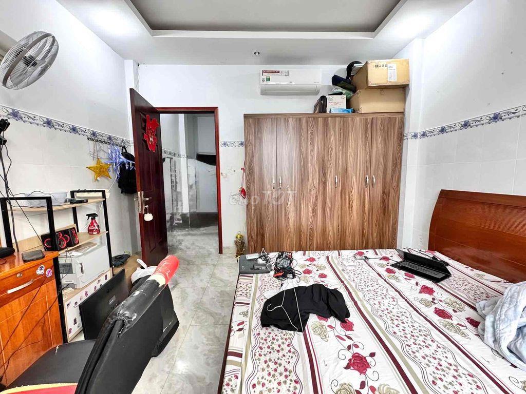 AN DƯƠNG VƯƠNG. LÝ CHIÊU HOÀNG. 4 TẦNG. DT 4X11M. 4 TỶ HƠN. HẺM 5M