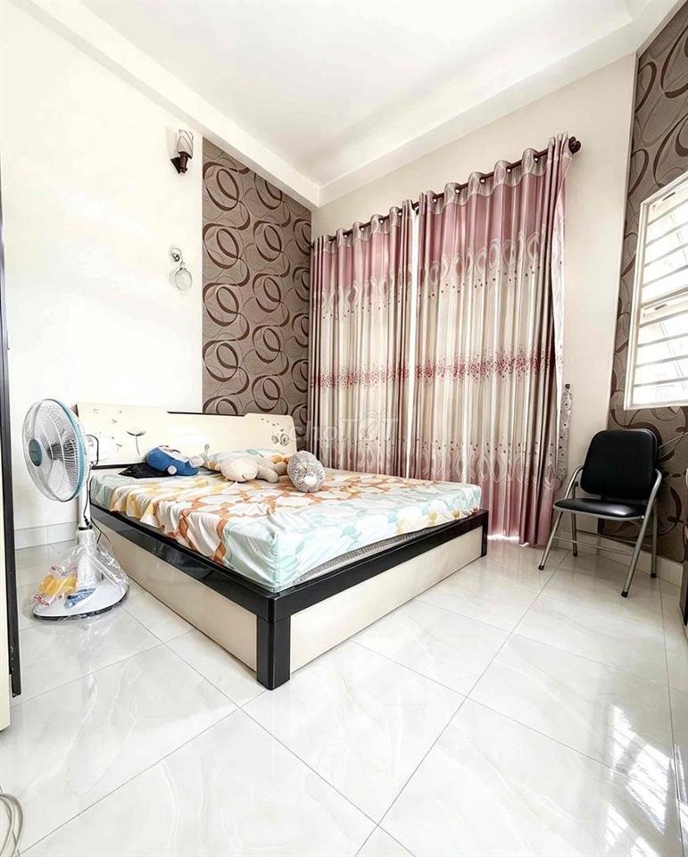 HIẾM MT KINH DOANH BÌNH TRỊ ĐÔNG - ĐỐI DIỆN TRƯỜNG HỌC BÌNH TRỊ 1