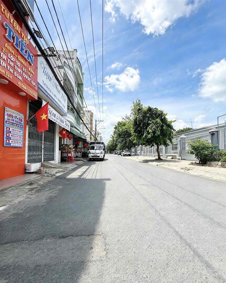 HIẾM MT KINH DOANH BÌNH TRỊ ĐÔNG - ĐỐI DIỆN TRƯỜNG HỌC BÌNH TRỊ 1