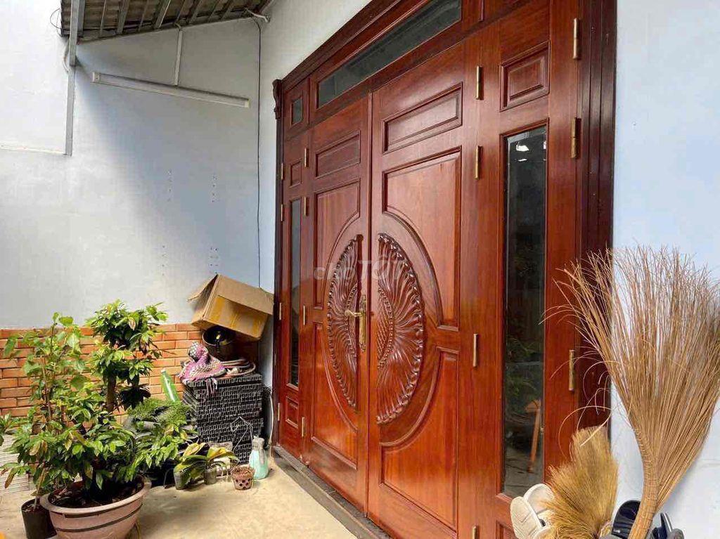 Biệt Thự sát Aeon Tên Lửa