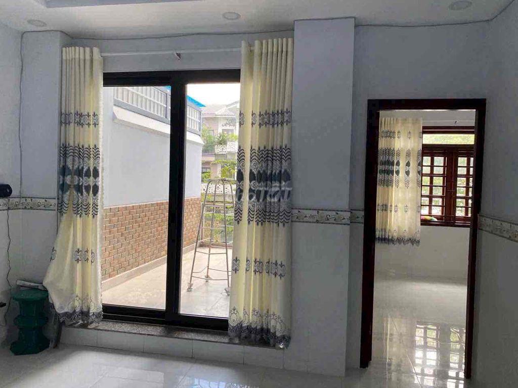 Biệt Thự sát Aeon Tên Lửa