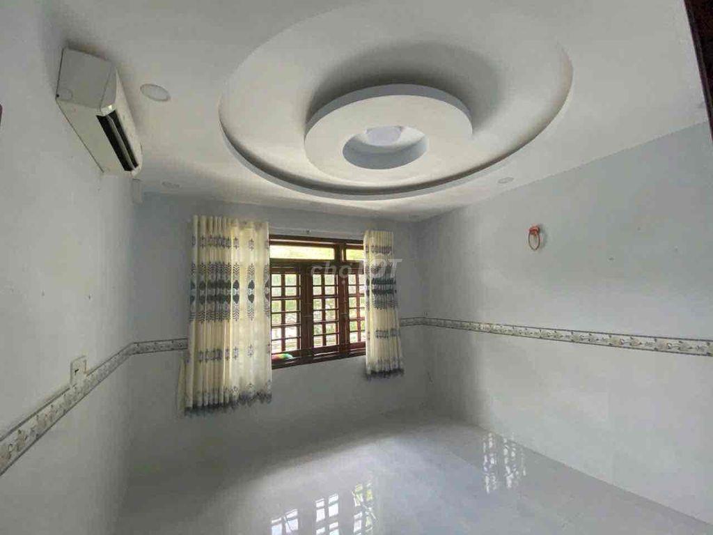 Biệt Thự sát Aeon Tên Lửa