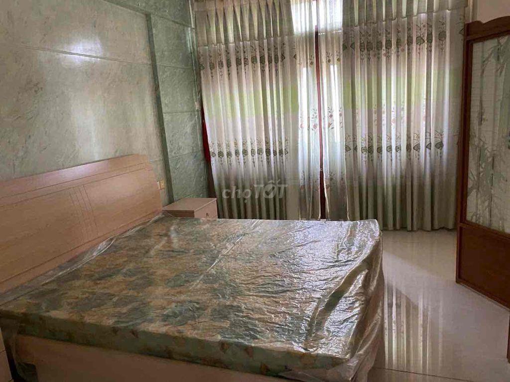 BIỆT THỰ ĐỐI DIỆN CÔNG VIÊN 200m2 FUll NỘI THẤT