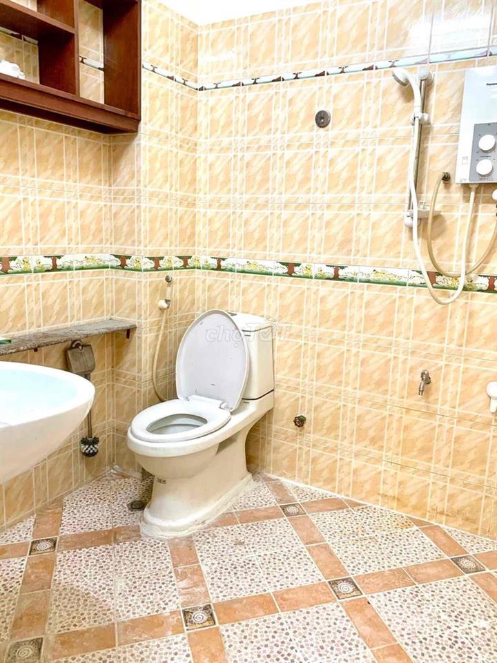 nhà Full nội thất khu Tên Lửa 6x12,2 Lầu