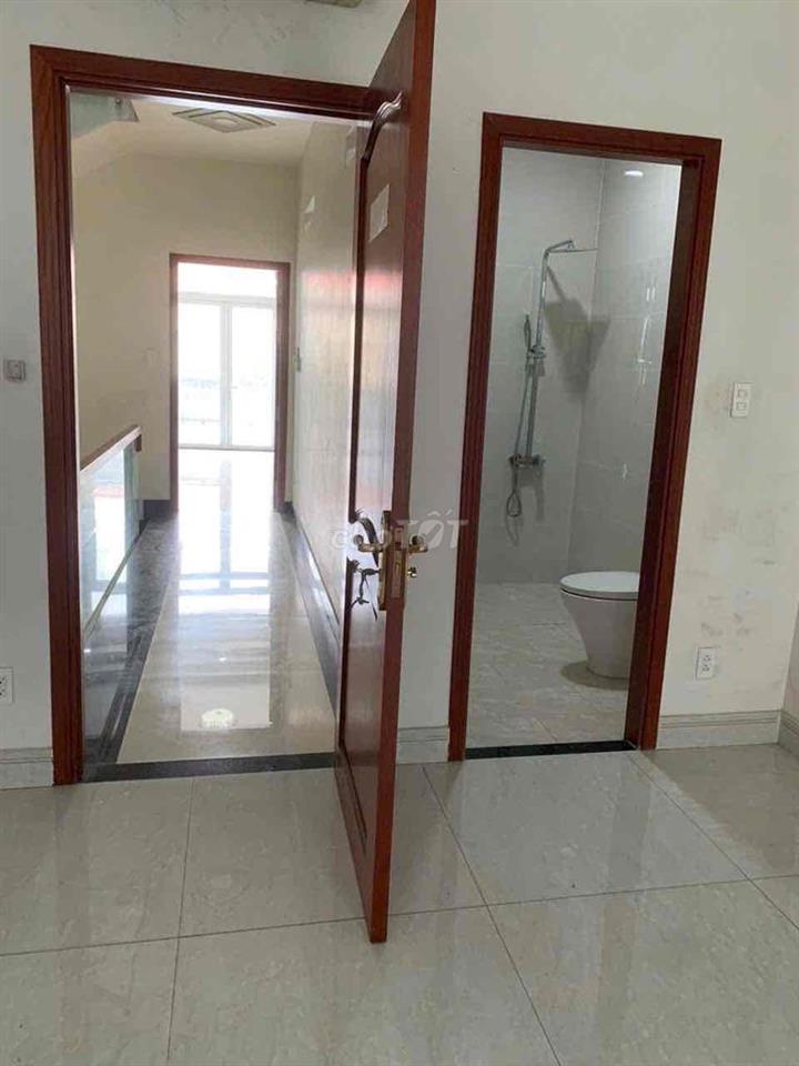 Nhà khu Aeon Tên Lửa 5x20,3.5 tấm, có máy lạnh