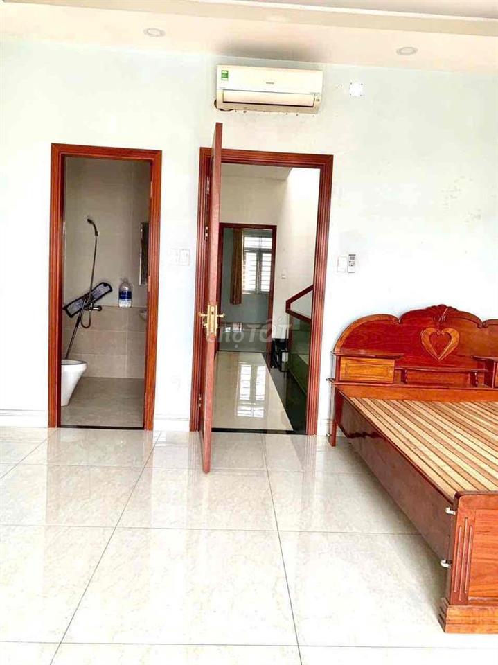 Nhà khu Aeon Tên Lửa 5x20,3.5 tấm, có máy lạnh