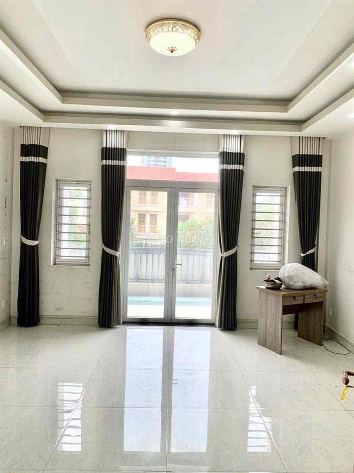 Nhà khu Aeon Tên Lửa 5x20,3.5 tấm, có máy lạnh