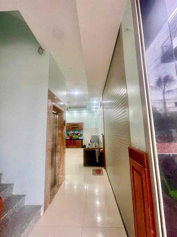 Nhà giáo Tên Lửa 6x20,3 Lầu có thang máy,6 phòng