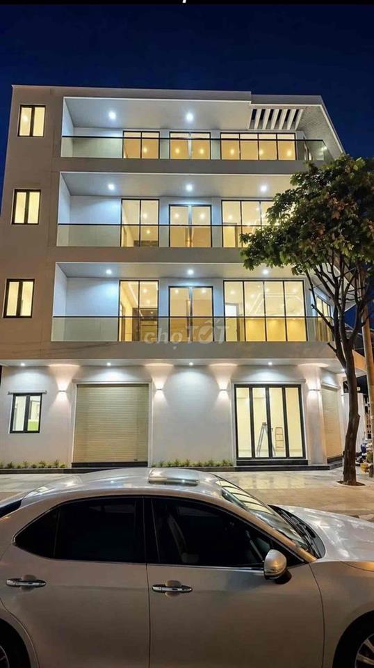 Nhà Gốc 2 MT khu Aeon Tên Lửa 5x20,3 Lầu ,6 P, thang máy
