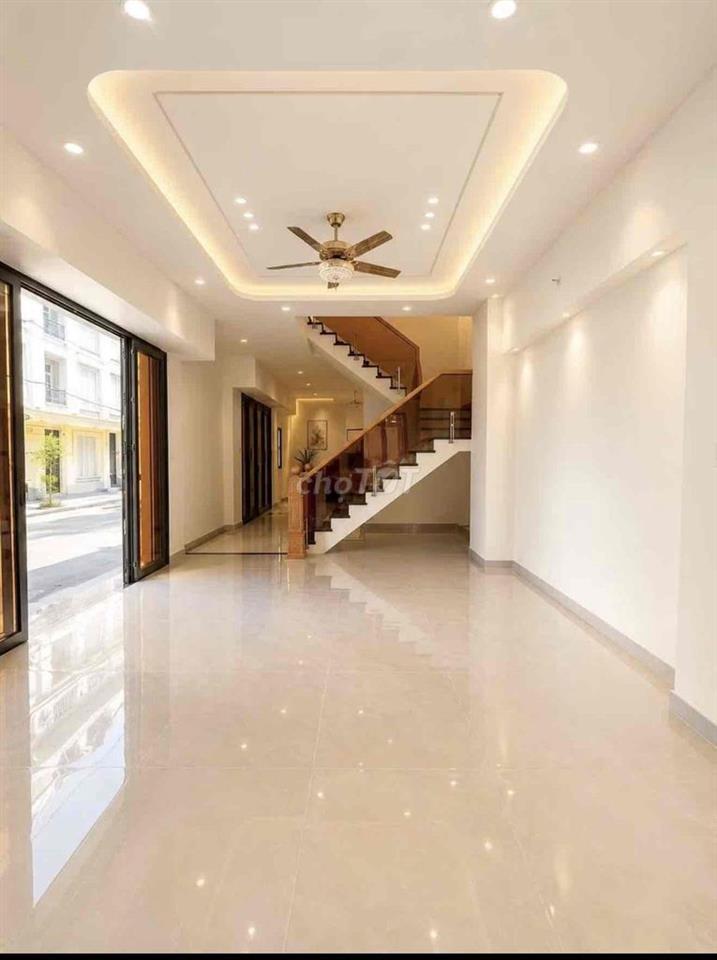 Nhà Gốc 2 MT khu Aeon Tên Lửa 5x20,3 Lầu ,6 P, thang máy