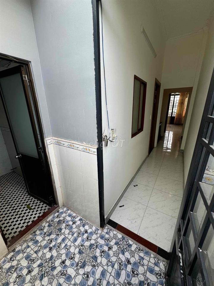Bán nhà 80m2, có 2 mặt tiền tại chợ Bình thành, Bình hưng hoà B, BT
