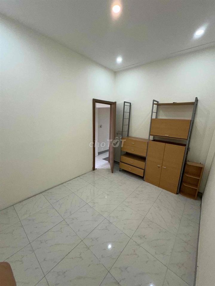 Bán nhà 80m2, có 2 mặt tiền tại chợ Bình thành, Bình hưng hoà B, BT