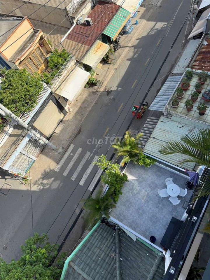 NHÀ MẶT TIỀN ĐS 8 - 4X18M - MT ĐƯỜNG 10M - 5 TẤM, 6PN - 10 TỶ 800TR TL
